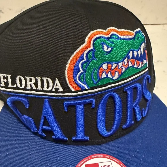 New Era 9Fifty Florida Gators Snapback Cap - Black and Blue - Picture 3 of 10